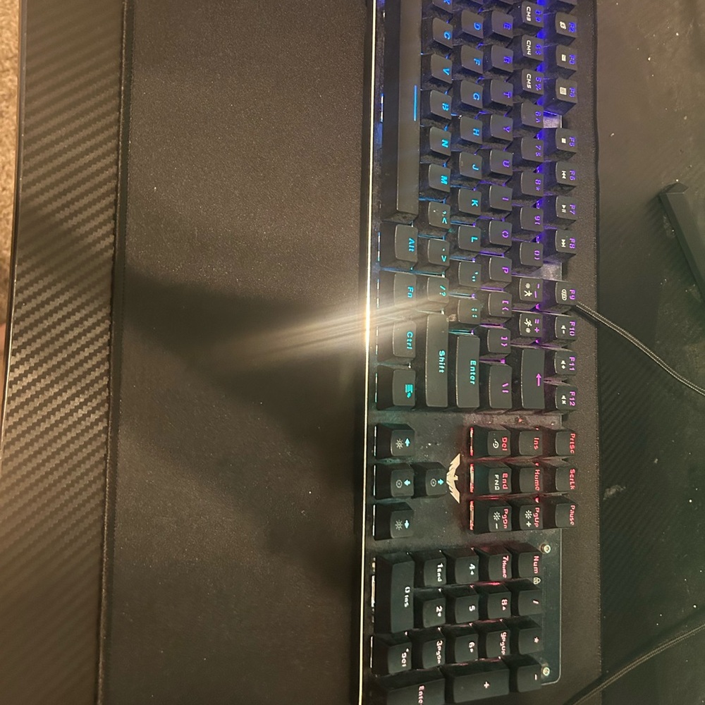 RGB Gaming Keyboard - Picture 5 of 6
